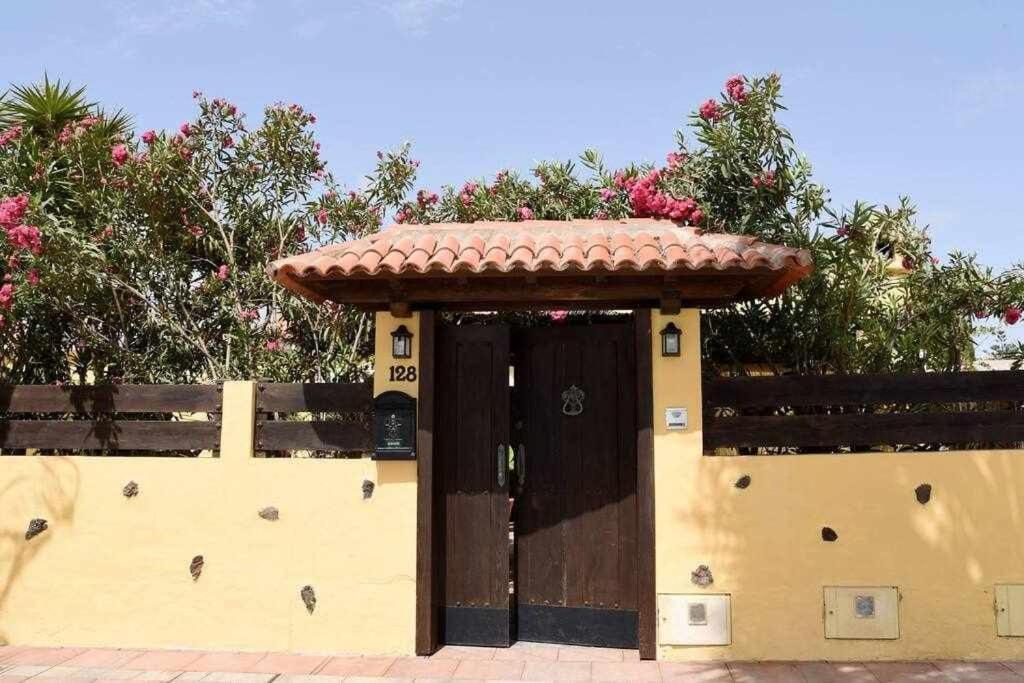Aurora Mari Villa Your Dream Steps From The Ocean Shore Caleta De Fuste Zewnętrze zdjęcie